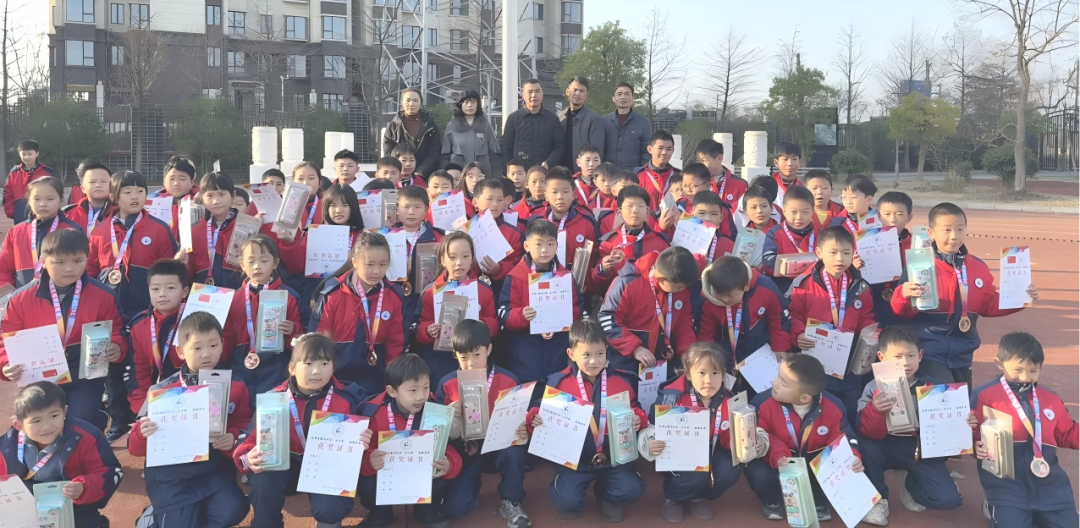 leyu-绿茵逐梦,“足”够精彩——临川二小第八届足球联赛圆满落幕