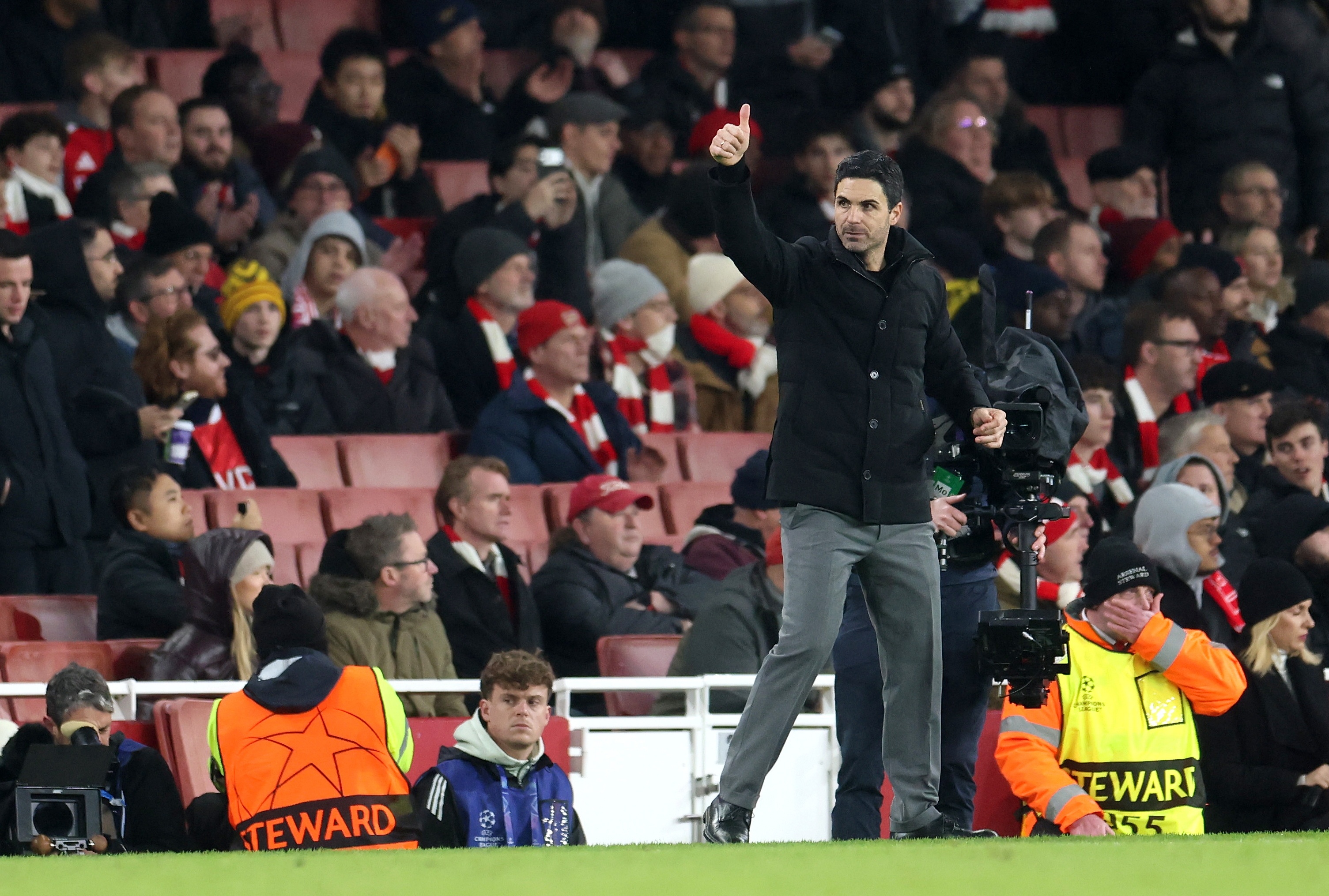 乐鱼体育官网-英超最稳+欧冠全胜！阿尔特塔双线并进，两套阵容班底直指冠军