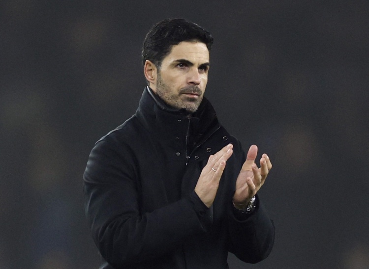 乐鱼体育官网-英超最稳+欧冠全胜！阿尔特塔双线并进，两套阵容班底直指冠军